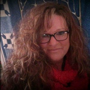 Meet your Posher, Roxanne